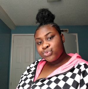 Meet your Posher, Nyla